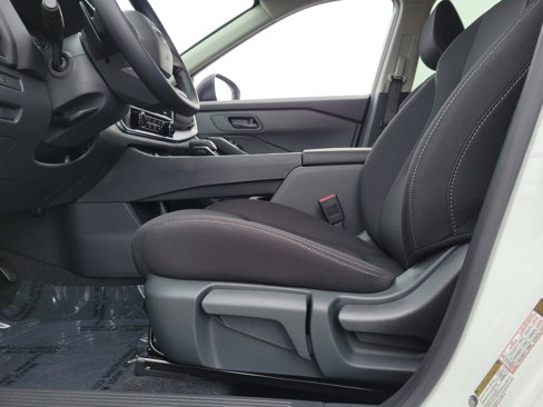 New 2026 Nissan Rogue S image 16