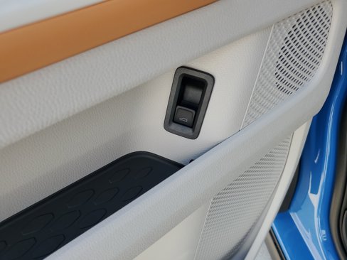 New 2025 Volkswagen ID. Buzz Pro S Plus image 15