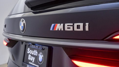 New 2026 BMW X7 M60i image 14
