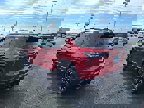 New 2026 Chevrolet Equinox RS w/ LPO, Floor Liner Package image 6