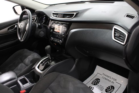 Used 2015 Nissan Rogue SV image 22