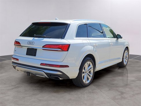 Certified 2025 Audi Q7 3.0T Prestige image 4