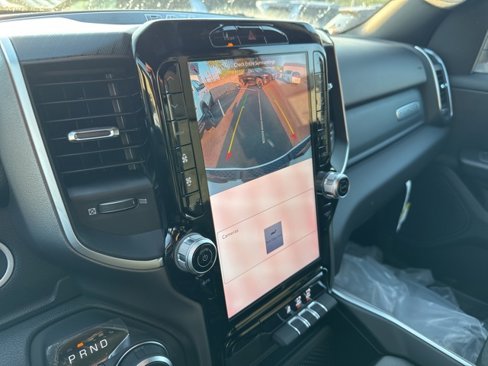 New 2026 RAM 1500 4x4 Crew Cab image 17