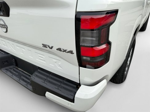 Used 2024 Nissan Frontier SV w/ SV Convenience Package image 19