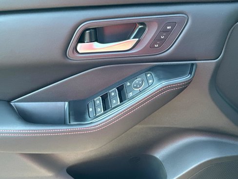 New 2026 Nissan Rogue SV image 7