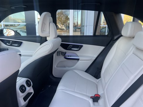 Certified 2025 Mercedes-Benz GLC 300 image 24