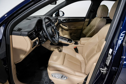 Used 2023 Porsche Macan S image 21