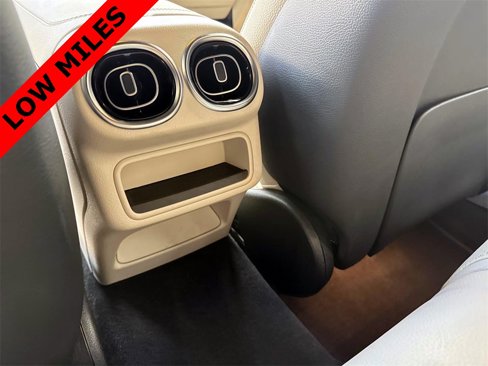 Used 2024 Mercedes-Benz GLC 300 image 14
