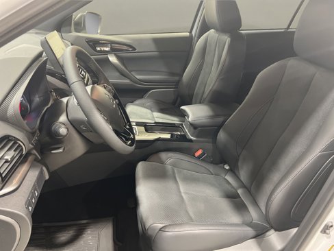 New 2025 Mitsubishi Eclipse Cross Black Edition image 9