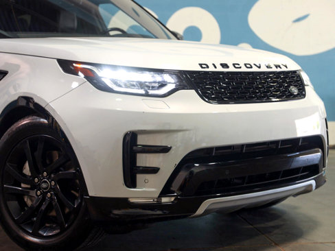 Used 2020 Land Rover Discovery Landmark image 56