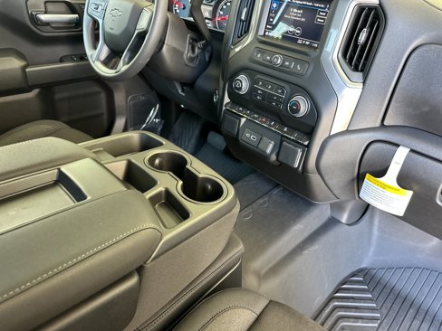 New 2025 Chevrolet Silverado 1500 Custom Trail Boss w/ LPO, Dark Essentials Package image 17