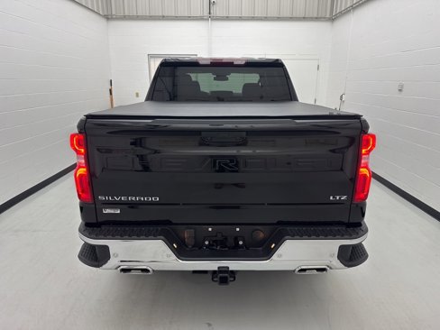 Used 2025 Chevrolet Silverado 1500 LTZ w/ Z71 Off-Road Package image 5