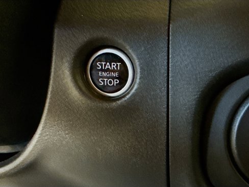Used 2024 Nissan Frontier SV w/ SV Convenience Package image 19