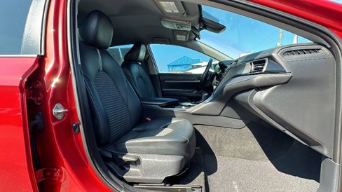 Used 2019 Toyota Camry SE image 15