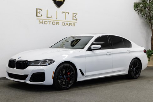 Used 2023 BMW 540i w/ M Sport Package image 1