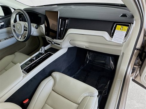 New 2026 Volvo XC60 B5 Ultra w/ Protection Package image 31