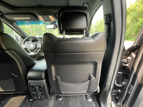 Used 2014 Jeep Grand Cherokee Limited w/ Trailer Tow Group IV image 34