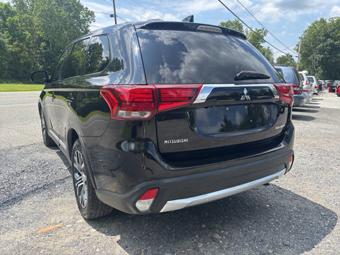 Used 2017 Mitsubishi Outlander ES image 15