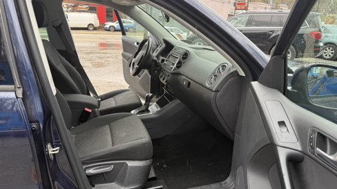 Used 2013 Volkswagen Tiguan S image 17