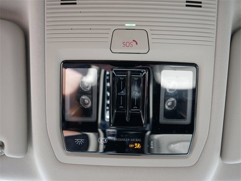Certified 2024 Volkswagen Atlas SEL Premium R-Line image 34