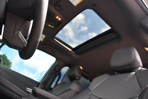 Used 2024 Toyota Sienna XLE Woodland Edition image 8