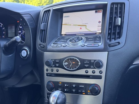 Used 2012 INFINITI G37 x image 21