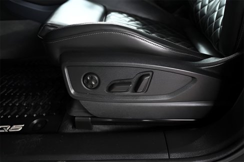Used 2024 Audi SQ5 Premium Plus w/ Premium Plus Package image 16