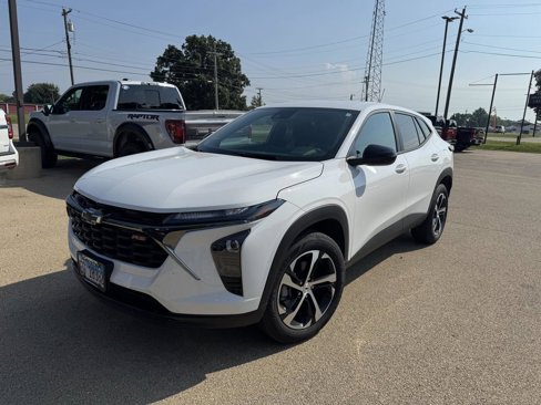 Used 2025 Chevrolet Trax RS w/ Driver Confidence Package image 1