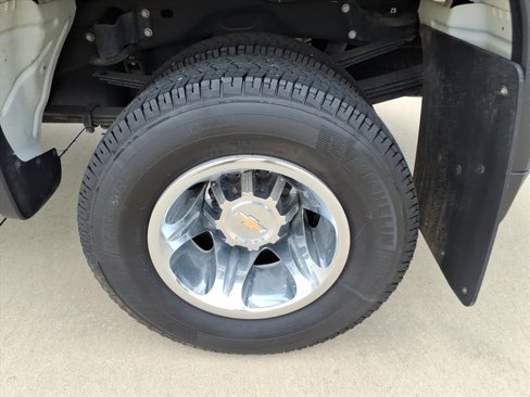 Used 2024 Chevrolet Silverado 3500 LT image 9