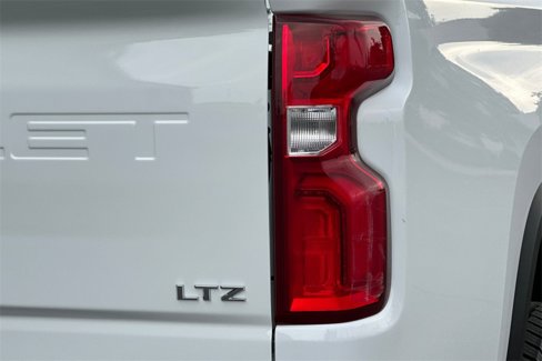 Used 2020 Chevrolet Silverado 2500 LTZ w/ LTZ Plus Package image 28