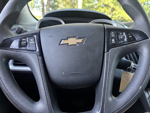 Used 2017 Chevrolet Equinox LS image 16