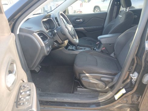 Used 2021 Jeep Cherokee Latitude image 10