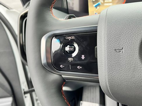 New 2025 Nissan Armada PRO-4X w/ Pro-4X Premium Package image 16