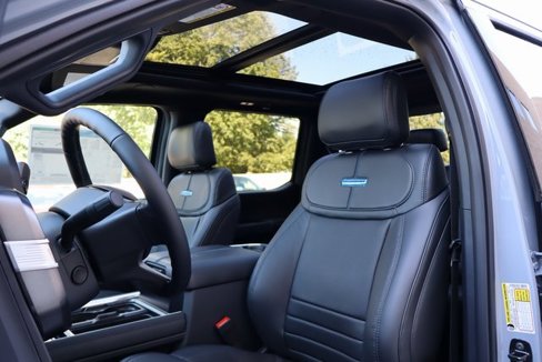 New 2026 Ford F250 Platinum image 4