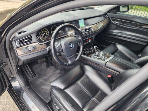 Used 2012 BMW 750Li image 28