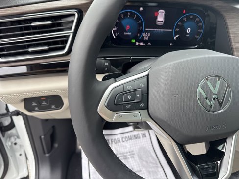 New 2025 Volkswagen Atlas SEL Premium R-Line image 28
