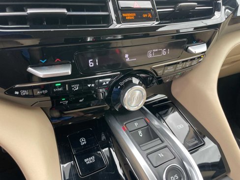 Used 2025 Acura MDX SH-AWD w/ Technology Package image 19