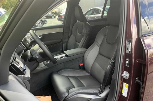 New 2026 Volvo XC90 B6 Ultra w/ Lounge Package image 13