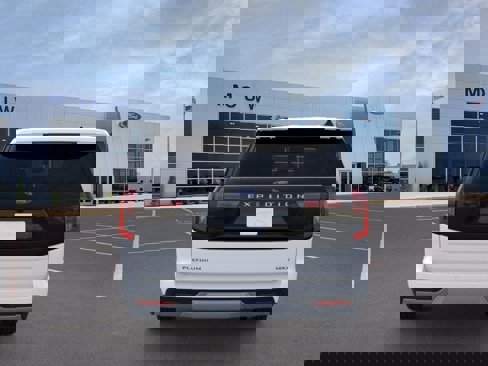 New 2025 Ford Expedition Max Platinum w/ Driver's Package image 5