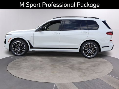 New 2026 BMW X7 M60i image 6