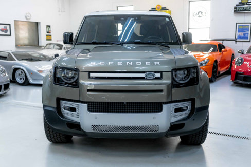 Used 2021 Land Rover Defender 90 First Edition image 3