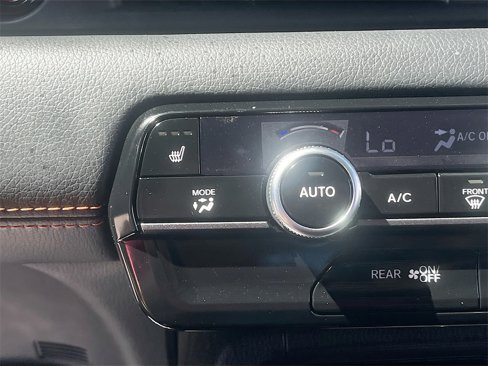 Used 2025 Honda Pilot TrailSport image 19