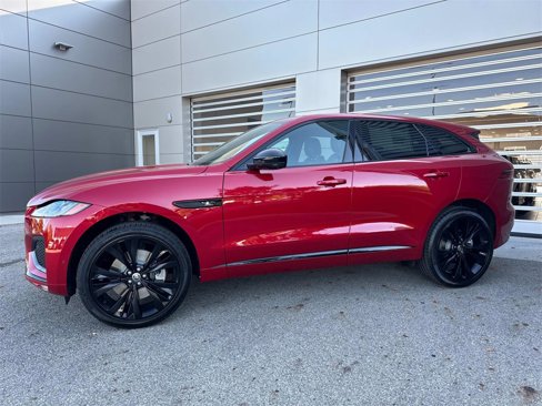 New 2026 Jaguar F-PACE R-Dynamic S image 3