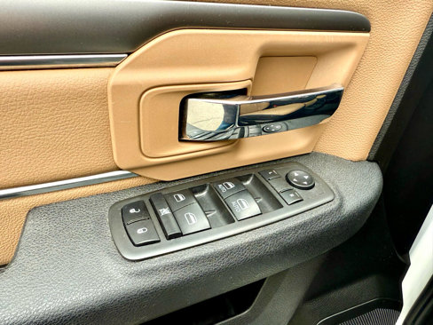 Used 2021 RAM 1500 Classic SLT image 16