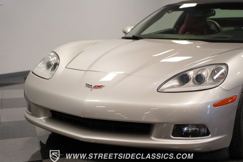 Used 2006 Chevrolet Corvette Convertible w/ Preferred Equipment Group image 19