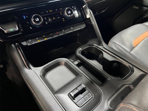 Used 2024 GMC Sierra 3500 AT4 w/ Technology Package image 31