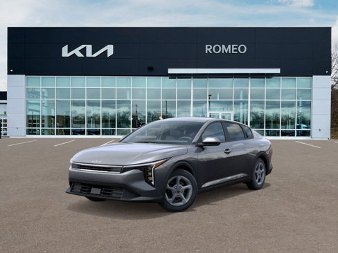 New 2025 Kia K4 LXS image 1