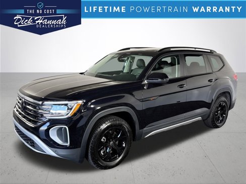 New 2025 Volkswagen Atlas Peak Edition SE image 1