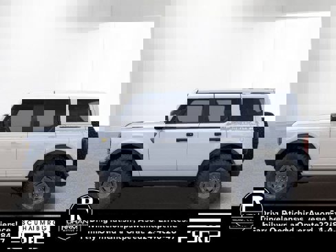 New 2025 Ford Bronco Badlands image 3