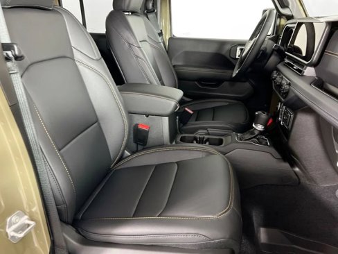 New 2025 Jeep Gladiator Sport image 27